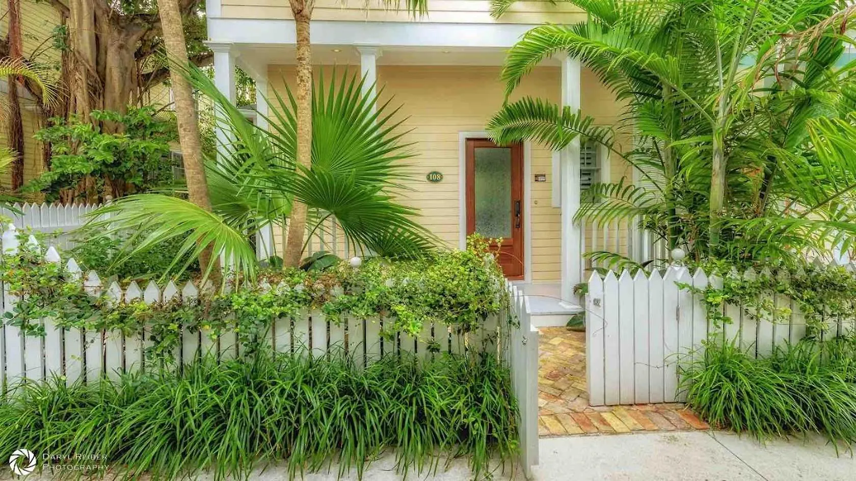 Jasmine Jule By Last Key Realty Key West